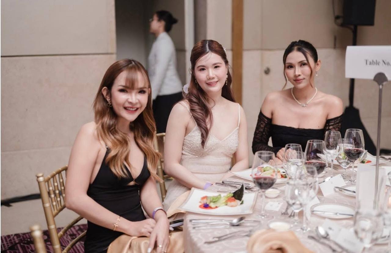 บรรยากาศโต๊ะรับรองในงานกิจกรรมของ KPB Clinic